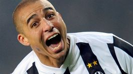 Tretí najlepší strelec francúzskej histórie Trezeguet ukončil kariéru