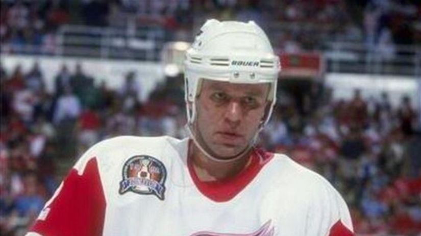 Viačeslav Fetisov v drese Detroitu.
