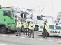 blokáda, protest, autodopravcovia, kamióny