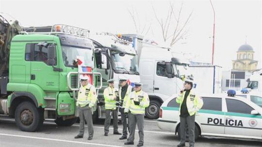Kamióny zablokujú Brodské. Skala vyzval Fica, aby prišiel: Sme hlboko znepokojení