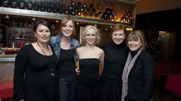 Zľava: Petra Polnišová, Elena Podzámska, Michaela Čobejová, Helena Krejčiová a Táňa Radeva