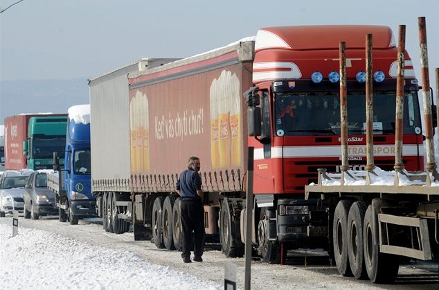 Dopravcovia svoju nespokojnosť s mýtom na...