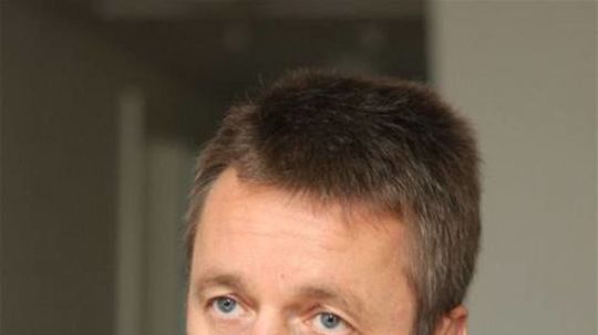 Mikloš: Fico radšej otvára ihriská