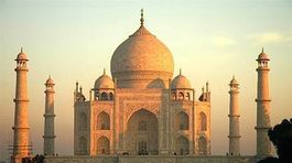 Tádžmahal i lacná operácia srdca, India spája turistiku s medicínou