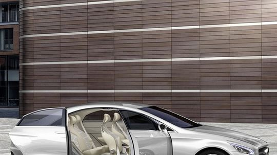 Interiér má štyri sedadlá a fantastický prístup.