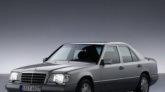 1990: 69 kW vs. 7,3 l/100 km