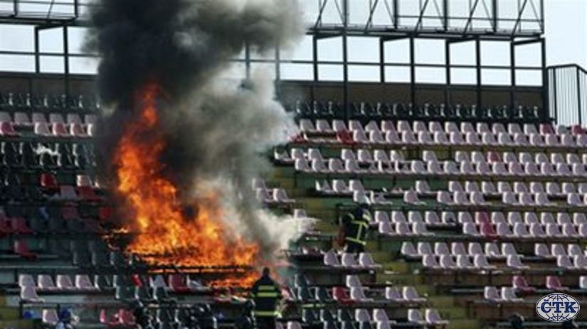 Trnavský štadión v plameňoch