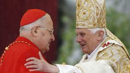 Kardinál povzbudil pápeža, Benedikt XVI. o škandáloch mlčal