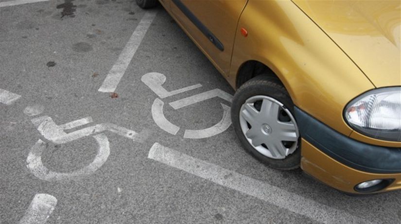auto, invalid, parkovanie