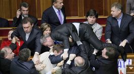 Ukrajina, bitka, parlament