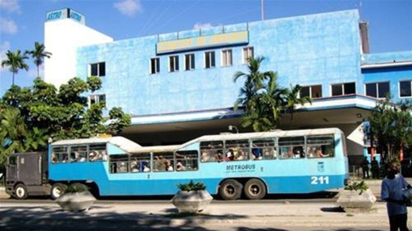 Kuba, autobus