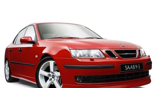 Saab 9-3 dokázal prilákať nevšedným dizajnom.