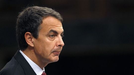 José Luis Zapatero chce na budúci rok zmraziť...