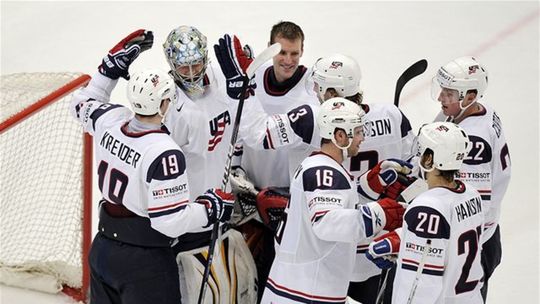 Americkí hokejisti po víťazstve nad Kazachstanom