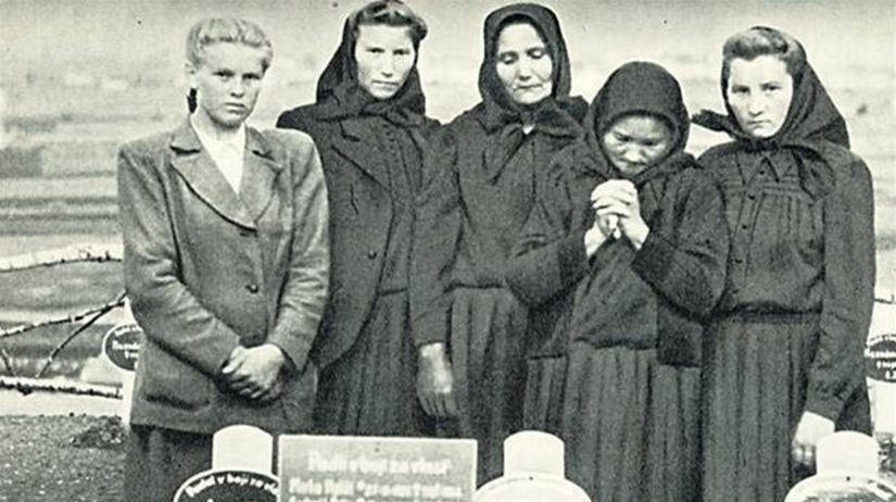 ženy na hrobe po oslobodení