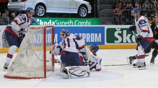Peter Budaj sa obracia márne, puk skončil v...