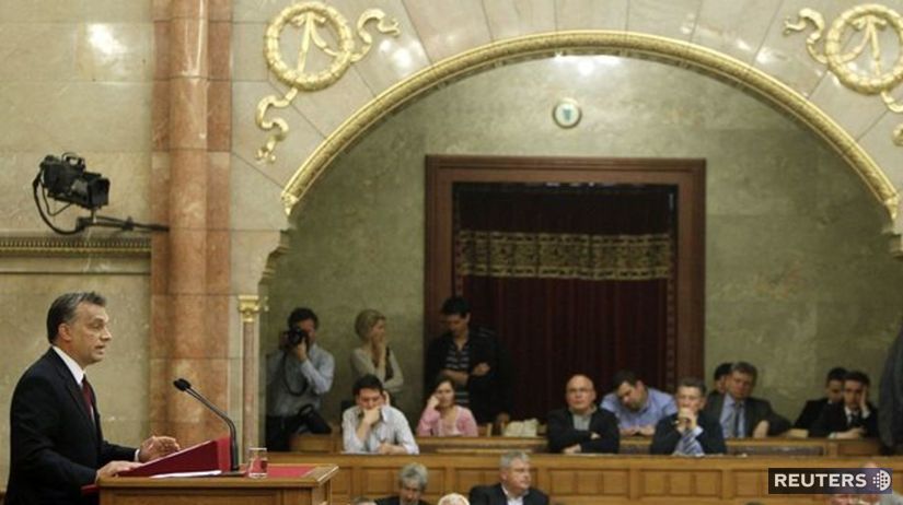 Maďarsko, parlament, Budapešť, Orbán