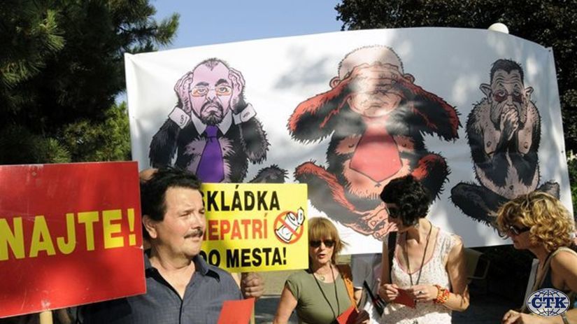 demonštrácia, skládka, Pezinok