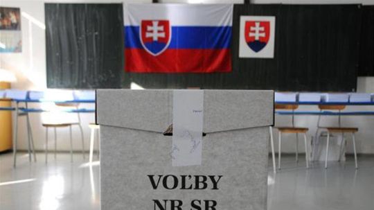 Na Slovensku sa konajú voľby. Občania rozhodujú...