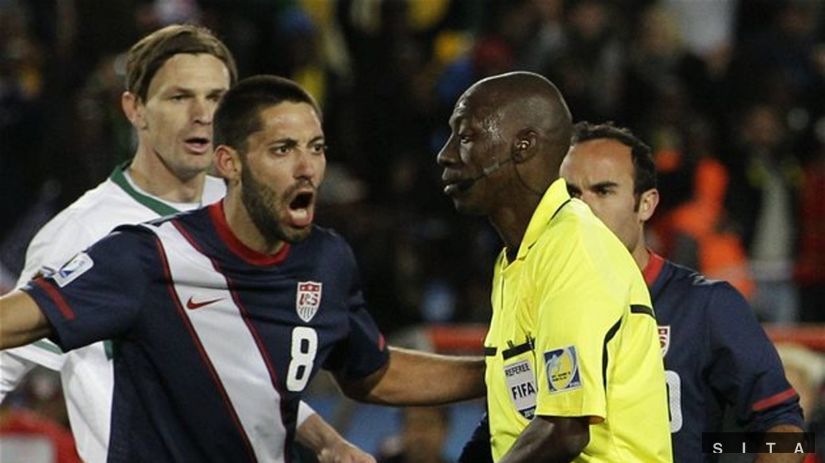 Koman Coulibaly (rozhodca), Clint Dempsey