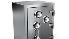 Lúpežníci zbili muža a prinútili ho otvoriť trezor s vyše 54 000 eurami