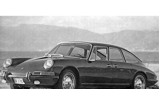 Na dobovej fotke sú originálne disky určené pre...