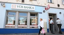 VÚB vystrašila klientov chybnou SMS, upokojuje ich, že je všetko v poriadku