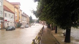 Cesta medzi Prievidzou a Handlovou a takisto v...