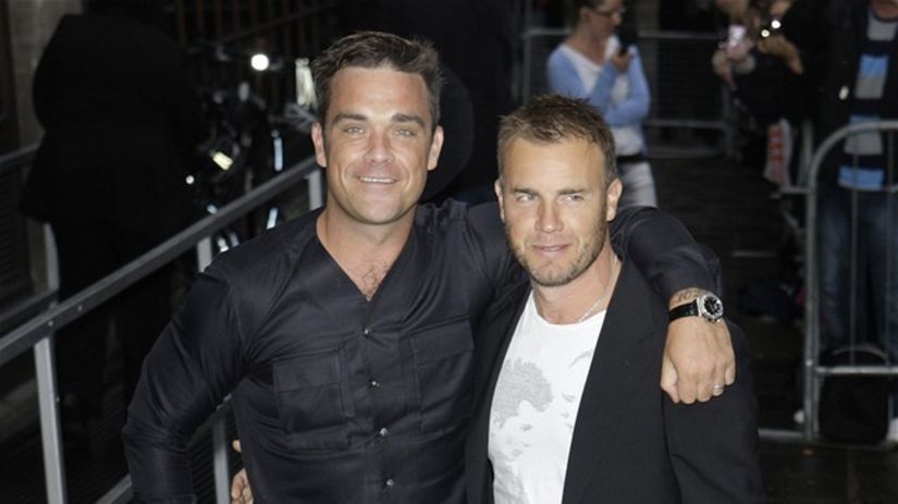 Robbie Williams (vľavo) a Gary Barlow