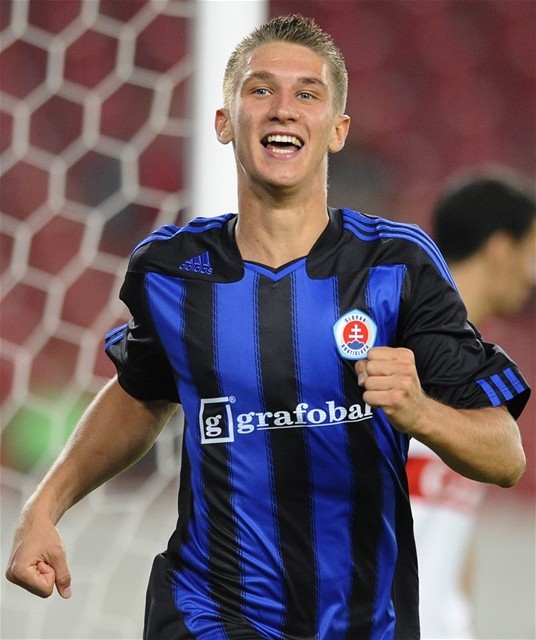 Jakub Sylvestr si v drese bratislavského...