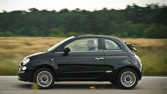 Auto je komfortné, ale krátky rázvor nezaprie.