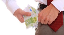 WSJ: Útok USA na Deutsche Bank je politickou bankovou lúpežou