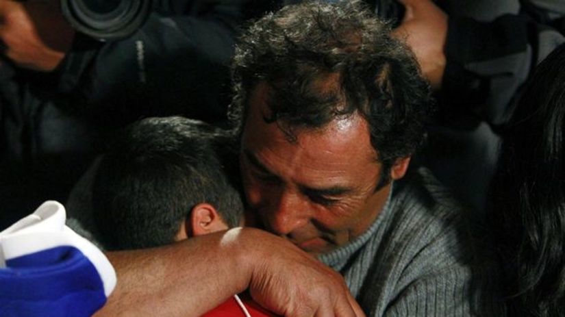 Alfonso Ávalos, otec prvého zachráneného baníka...