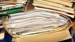 V Austrálii predali utajené vládne dokumenty v second-hande s nábytkom