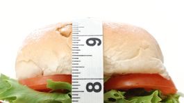 Chcete prijať menej zbytočných kalórií počas dňa? Stačí na to jedno slovo