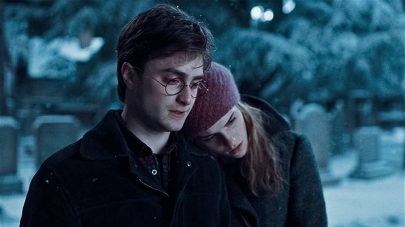 Daniel Radcliffe v úlohe Harryho Pottera a Emma...