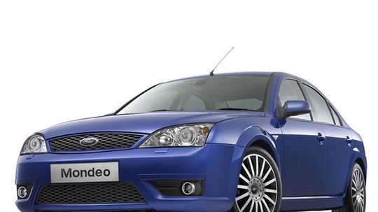 Najvýkonnejšie Mondeo malo mať motor 2.5 V6.
