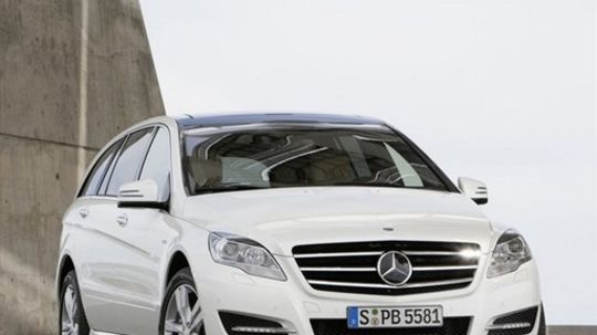 S novou maskou pôsobí charizmatické...