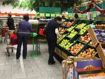 nákup, nakupovanie, potraviny, ovocie, supermarket, inflácia, DPH