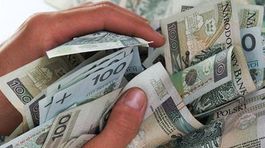 Poľska opozičná pravica trvá na mimoriadnom zdanení bánk