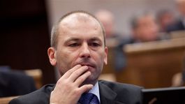 Kaník odstupuje z volieb, podporí SaS