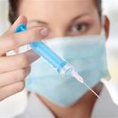 injekcia, očkovanie, vakcína, sestrička, ihla, vírus, baktéria, streptokok, chrípka, choroba