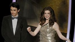 Anne Hathaway a James Franco - ceremoniál - Oscar 2011