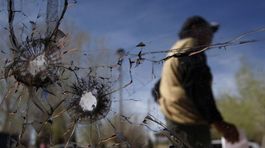 Útočníci zastrelili v bare v Mexiku najmenej 20 ľudí