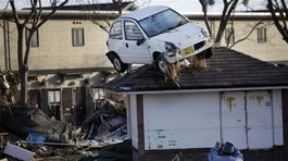 Japonsko, zemetrasenie, budovy, auto, tsunami