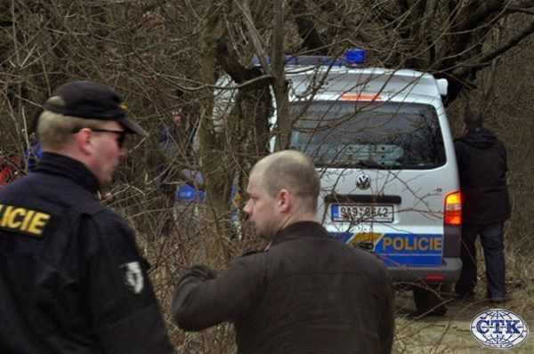 Policajti našli v pražskej Troji hlboko pod...