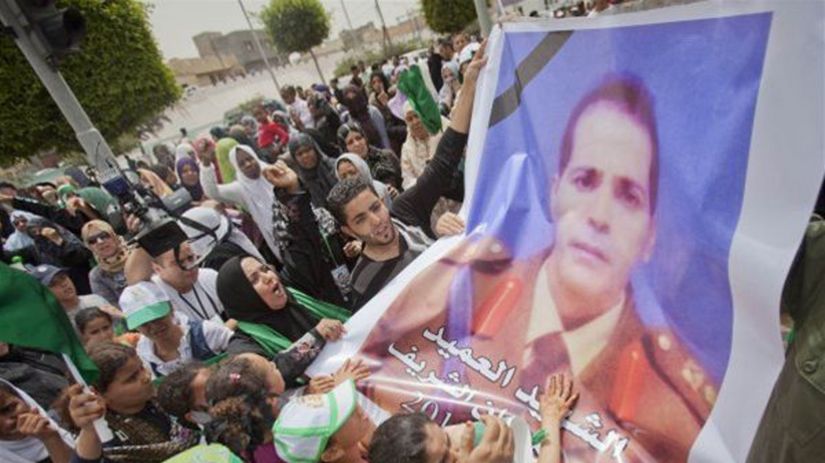 Líbya, pohreb Kaddáfího syna