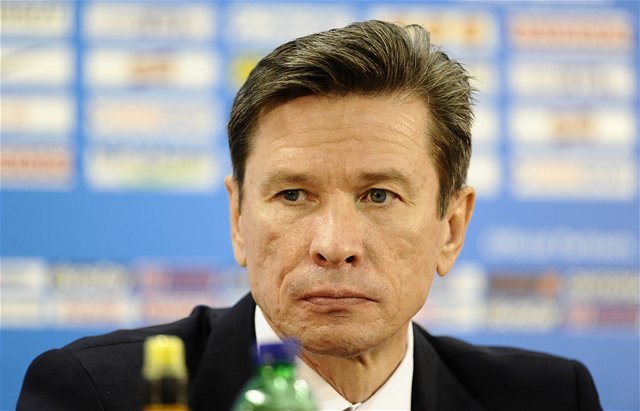 Tréner Ruska Viačeslav Bykov.