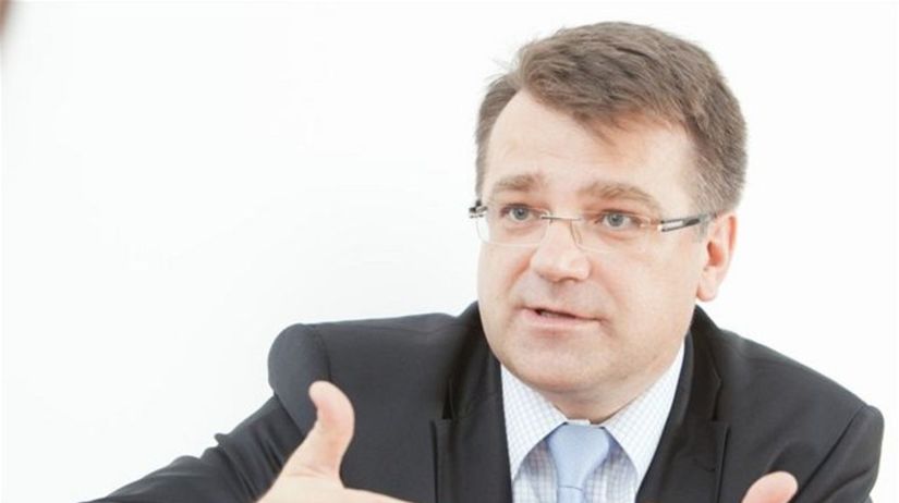 Ivan Uhliarik, minister zdravotníctva