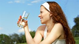 Nie je voda, ako voda! Poznáte benefity brezovej či uhorkovej?